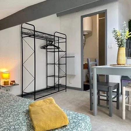 Proche Gare Apartman