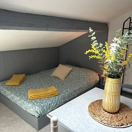 Proche Gare Apartman